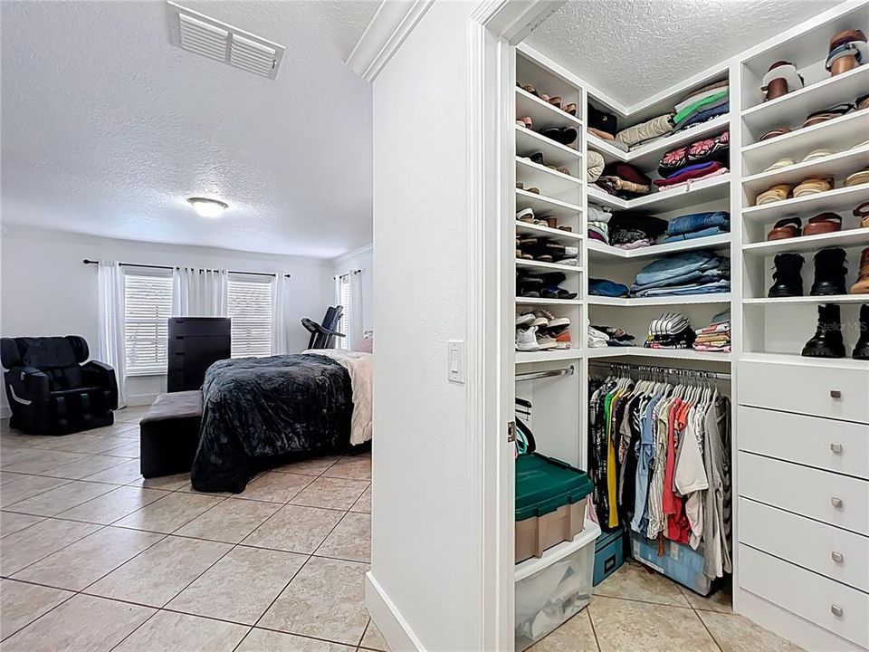 待售: $450,000 (3 贝兹, 2 浴室, 1675 平方英尺)