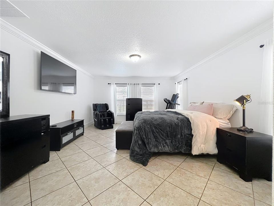 待售: $450,000 (3 贝兹, 2 浴室, 1675 平方英尺)