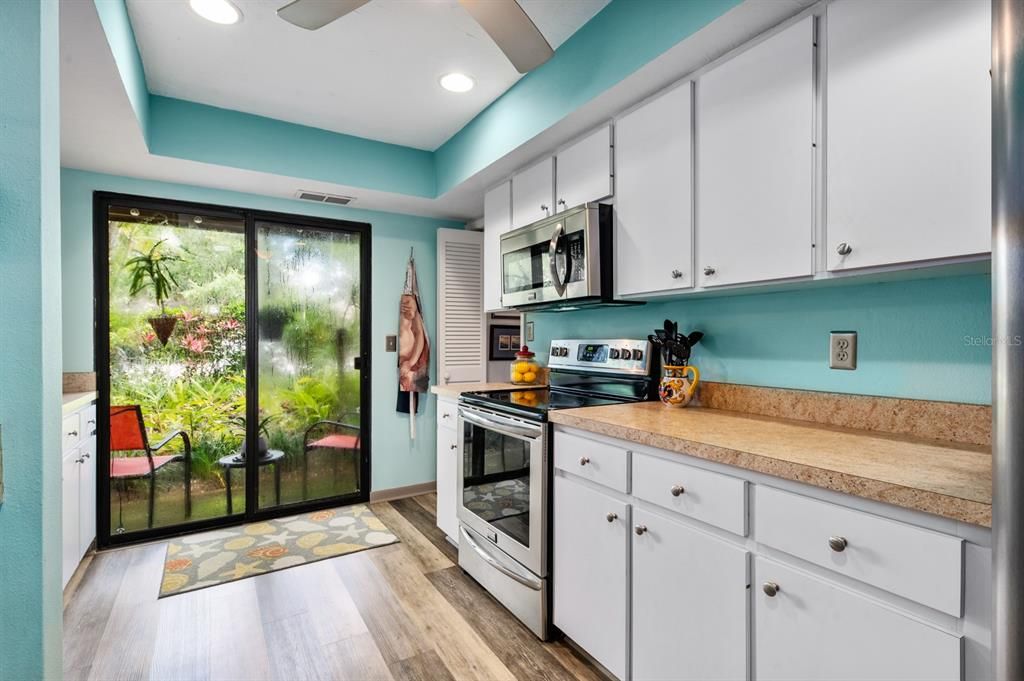 待售: $435,000 (3 贝兹, 2 浴室, 1576 平方英尺)