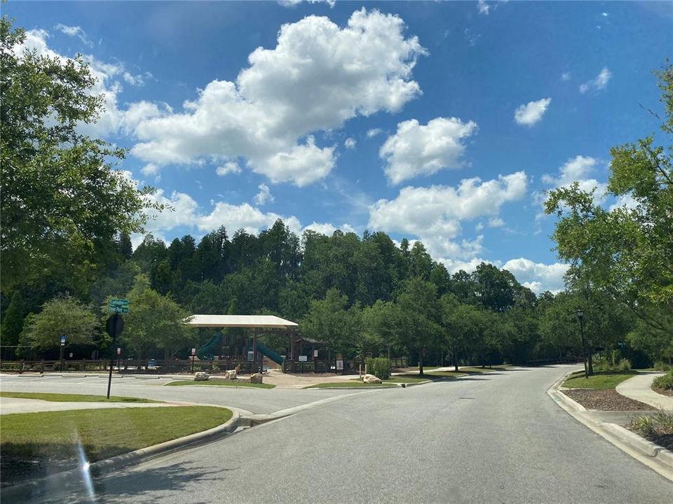 For Rent: $2,200 (3 beds, 2 baths, 1516 Square Feet)