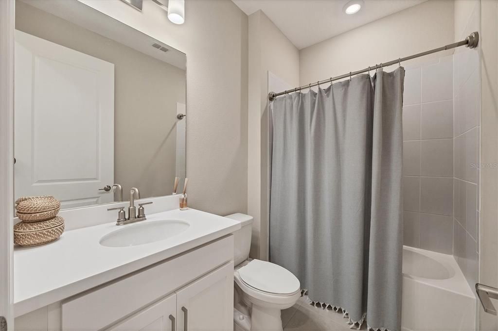 待售: $479,000 (3 贝兹, 2 浴室, 1826 平方英尺)