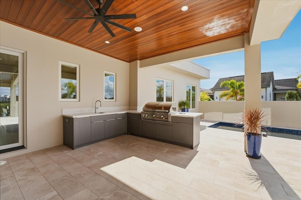 En Venta: $2,999,999 (4 camas, 4 baños, 4460 Pies cuadrados)
