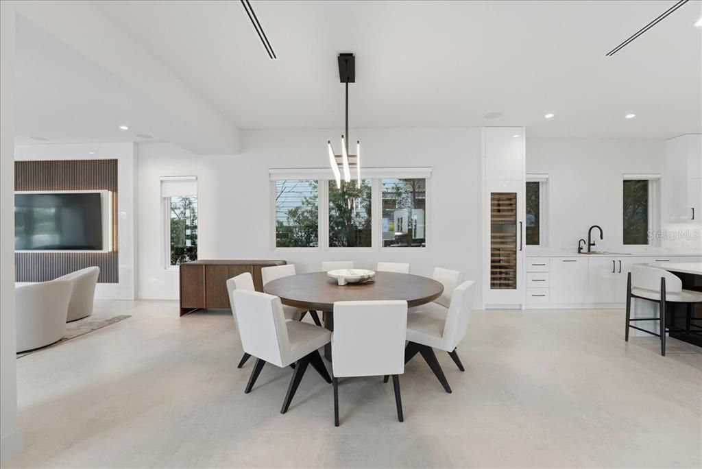 En Venta: $2,999,999 (4 camas, 4 baños, 4460 Pies cuadrados)