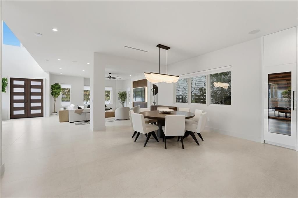 En Venta: $2,999,999 (4 camas, 4 baños, 4460 Pies cuadrados)