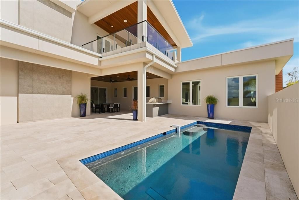 En Venta: $2,999,999 (4 camas, 4 baños, 4460 Pies cuadrados)