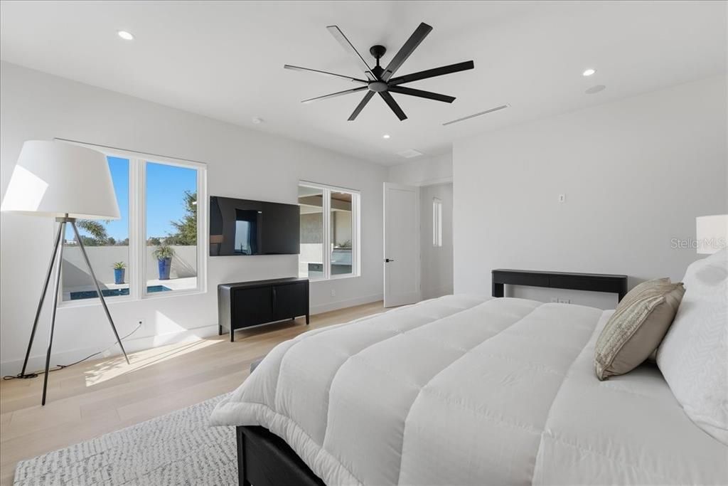En Venta: $2,999,999 (4 camas, 4 baños, 4460 Pies cuadrados)