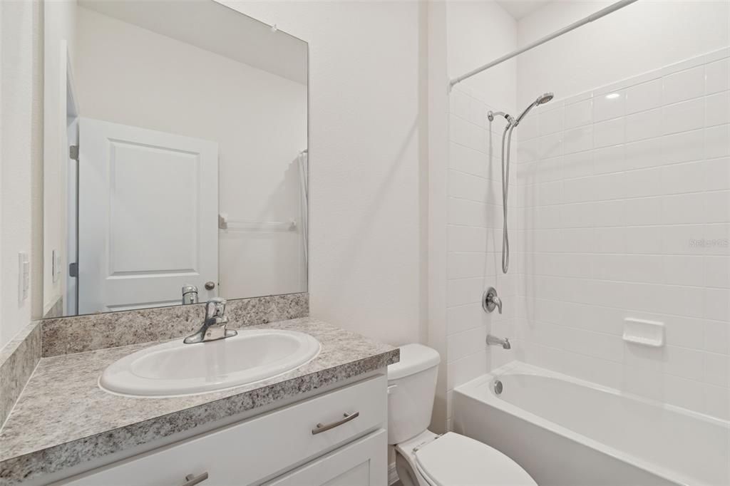 For Rent: $2,400 (4 beds, 2 baths, 2046 Square Feet)