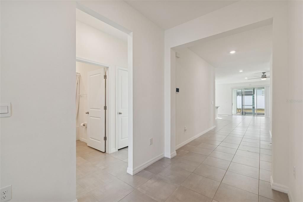 For Rent: $2,400 (4 beds, 2 baths, 2046 Square Feet)