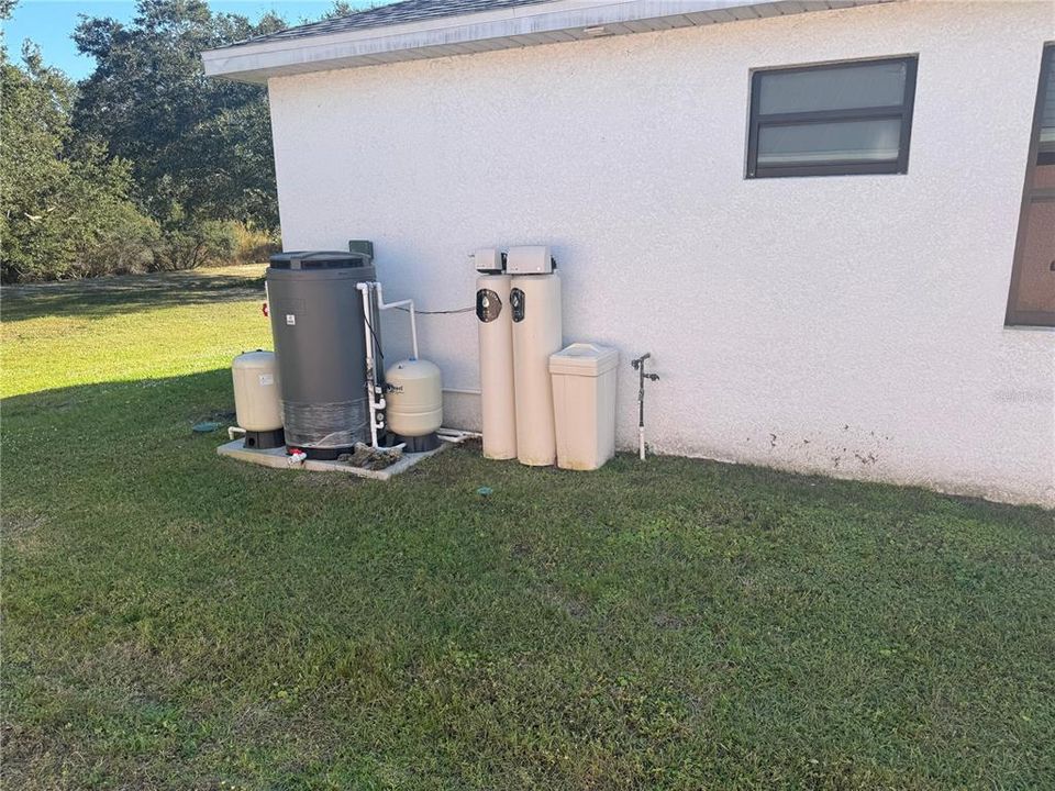 For Rent: $2,200 (3 beds, 2 baths, 1499 Square Feet)