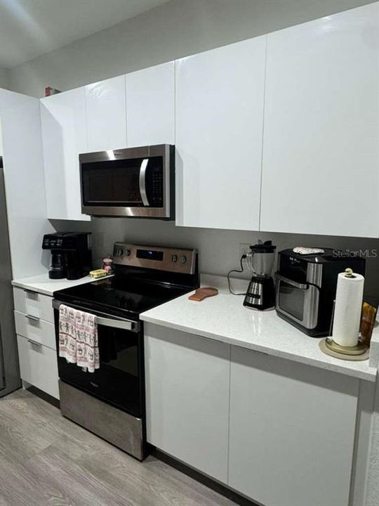 For Rent: $2,200 (3 beds, 2 baths, 1499 Square Feet)