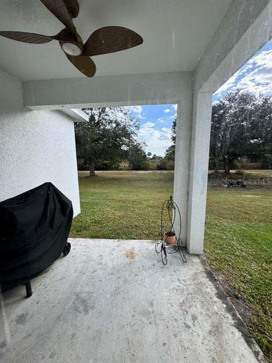 For Rent: $2,200 (3 beds, 2 baths, 1499 Square Feet)