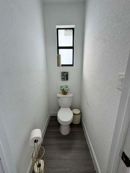 For Rent: $2,200 (3 beds, 2 baths, 1499 Square Feet)