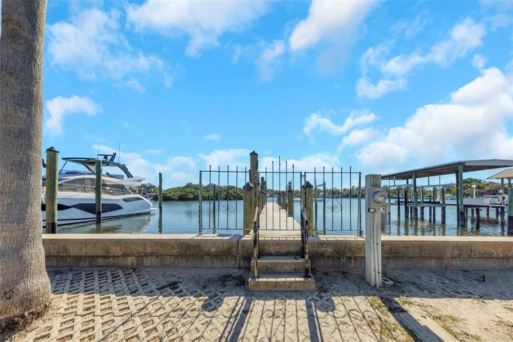 For Sale: $10,000,000 (0.35 acres)