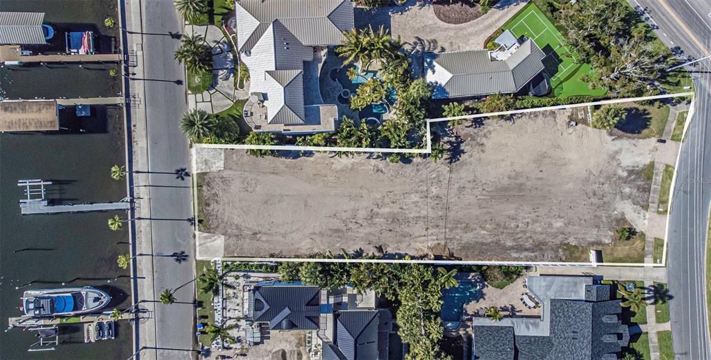 For Sale: $10,000,000 (0.35 acres)