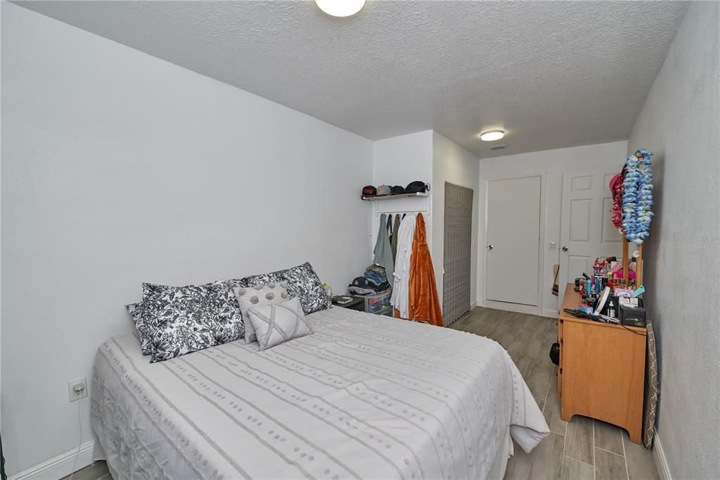 На продажу: $359,000 (3 спален, 2 ванн, 1225 Квадратных фут)