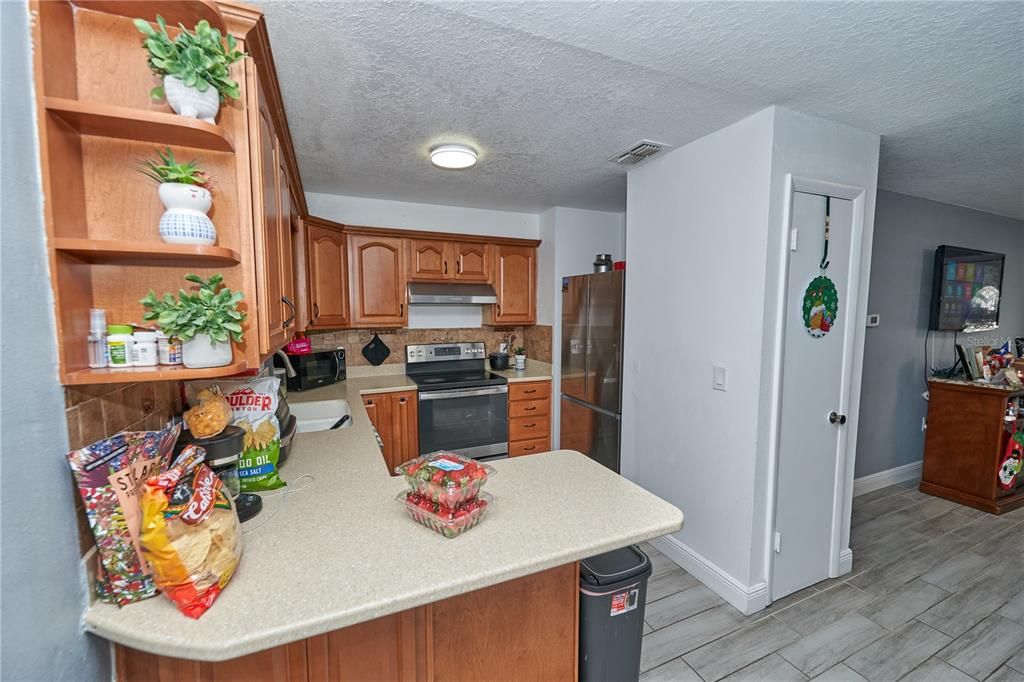 На продажу: $359,000 (3 спален, 2 ванн, 1225 Квадратных фут)