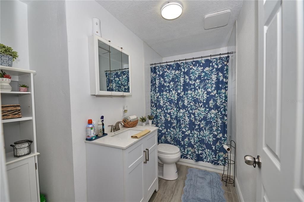 На продажу: $359,000 (3 спален, 2 ванн, 1225 Квадратных фут)