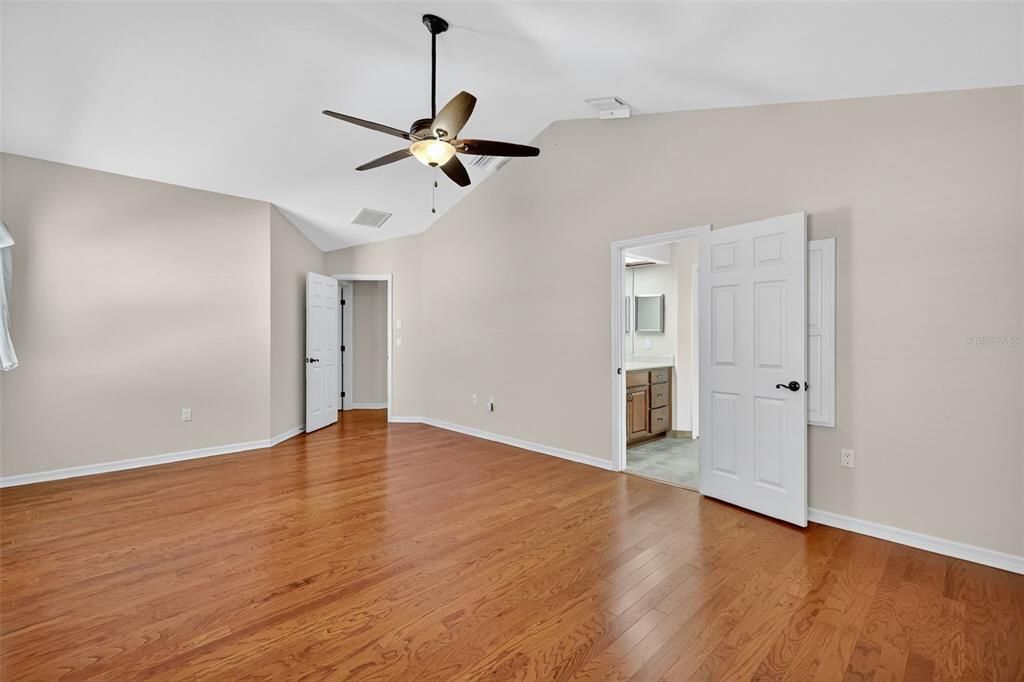 For Sale: $309,900 (3 beds, 2 baths, 1838 Square Feet)