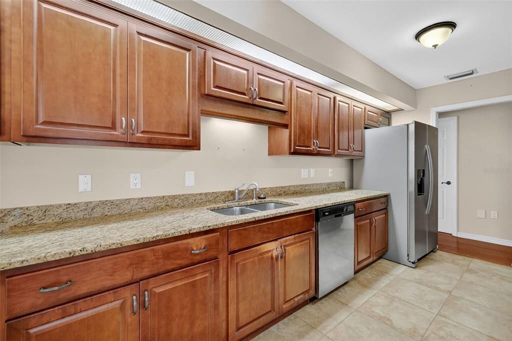 For Sale: $309,900 (3 beds, 2 baths, 1838 Square Feet)