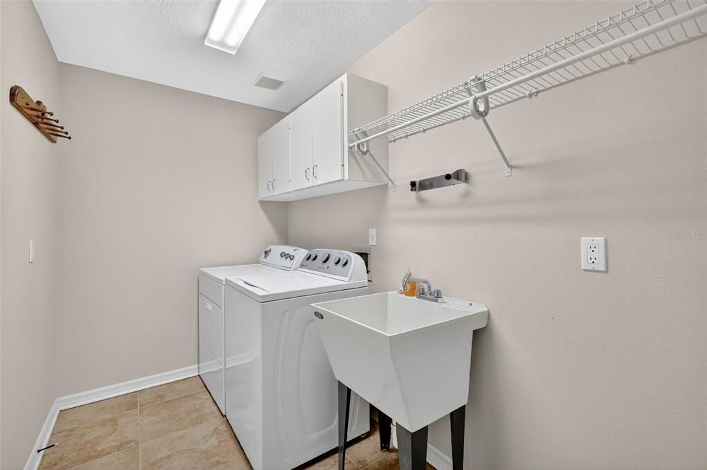 For Sale: $309,900 (3 beds, 2 baths, 1838 Square Feet)