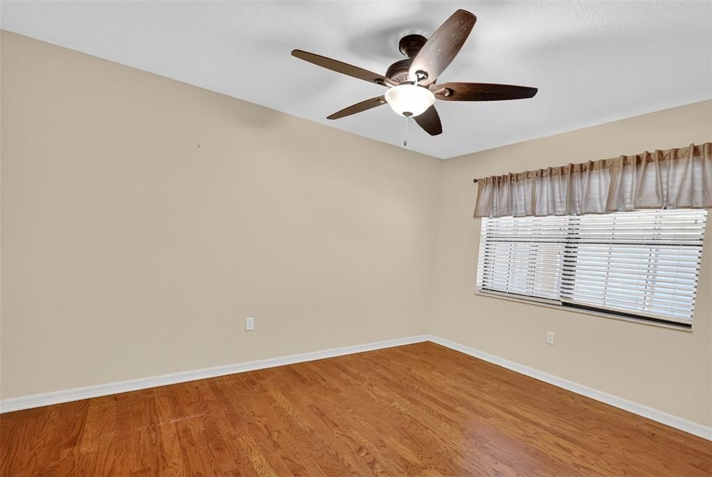 For Sale: $309,900 (3 beds, 2 baths, 1838 Square Feet)