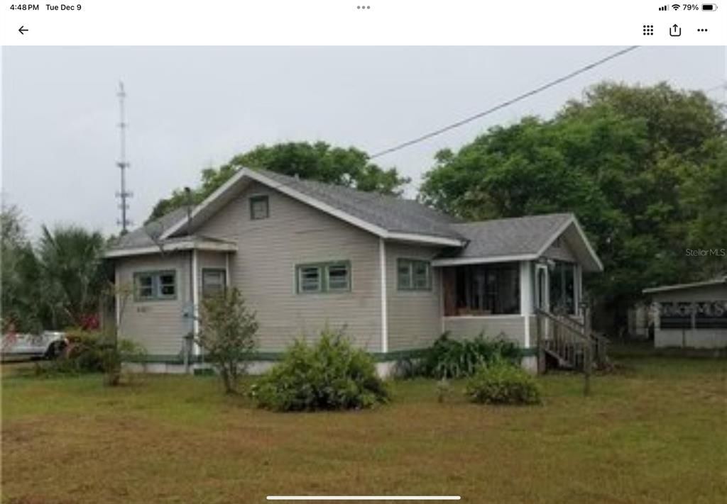 На продажу: $279,999 (2 спален, 1 ванн, 1033 Квадратных фут)