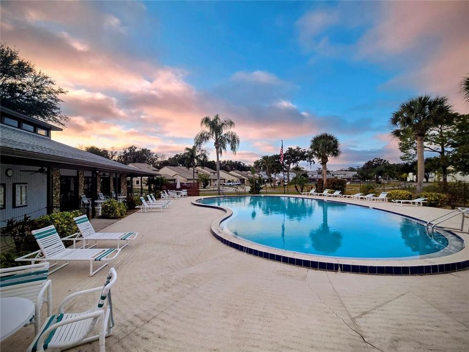 待售: $338,750 (2 贝兹, 2 浴室, 2115 平方英尺)