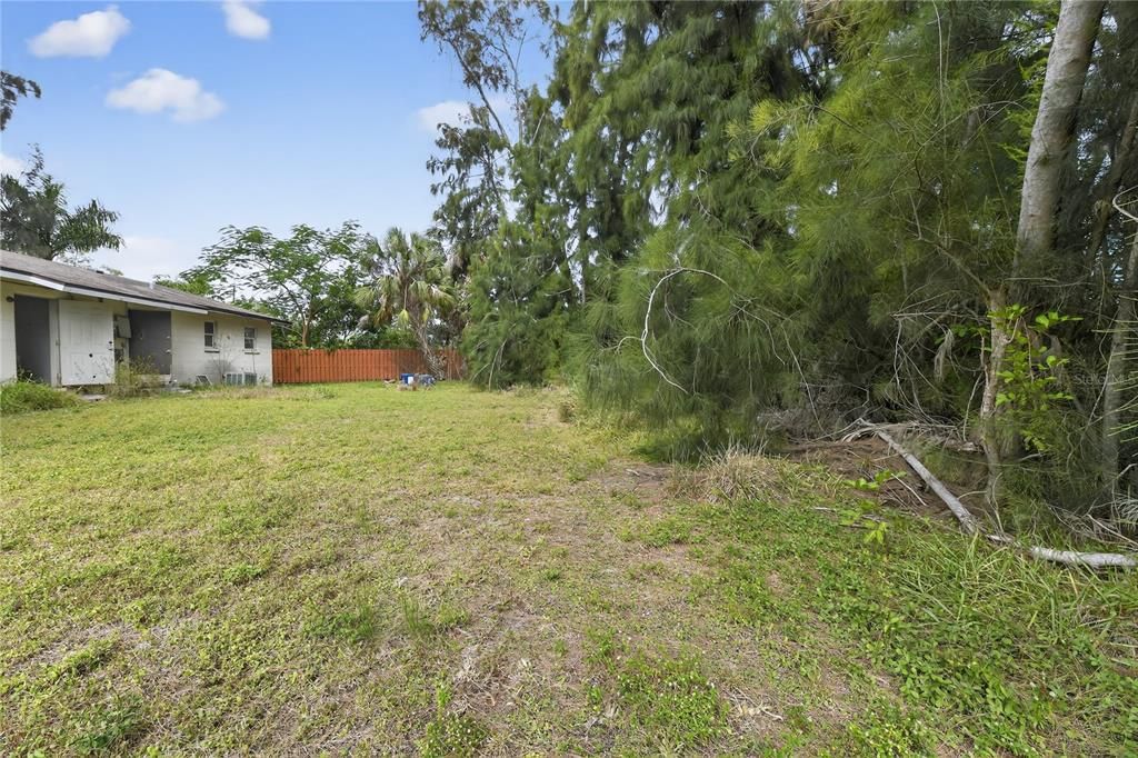 На продажу: $255,000 (4 спален, 2 ванн, 1540 Квадратных фут)