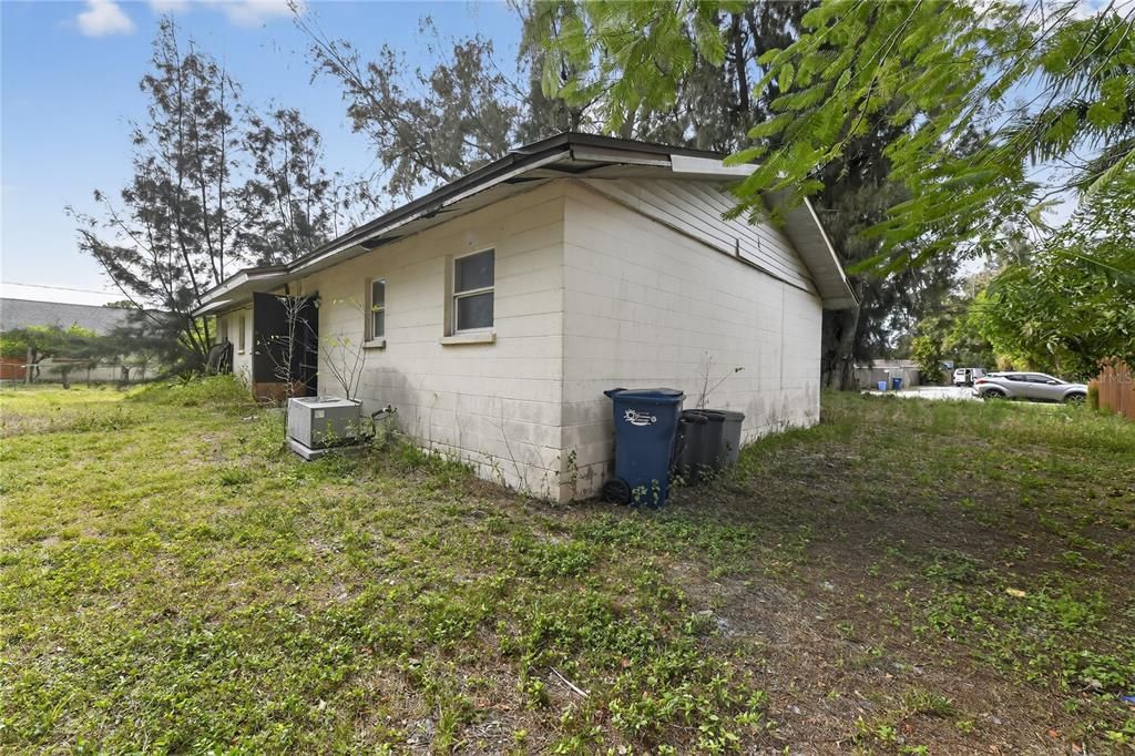 На продажу: $255,000 (4 спален, 2 ванн, 1540 Квадратных фут)