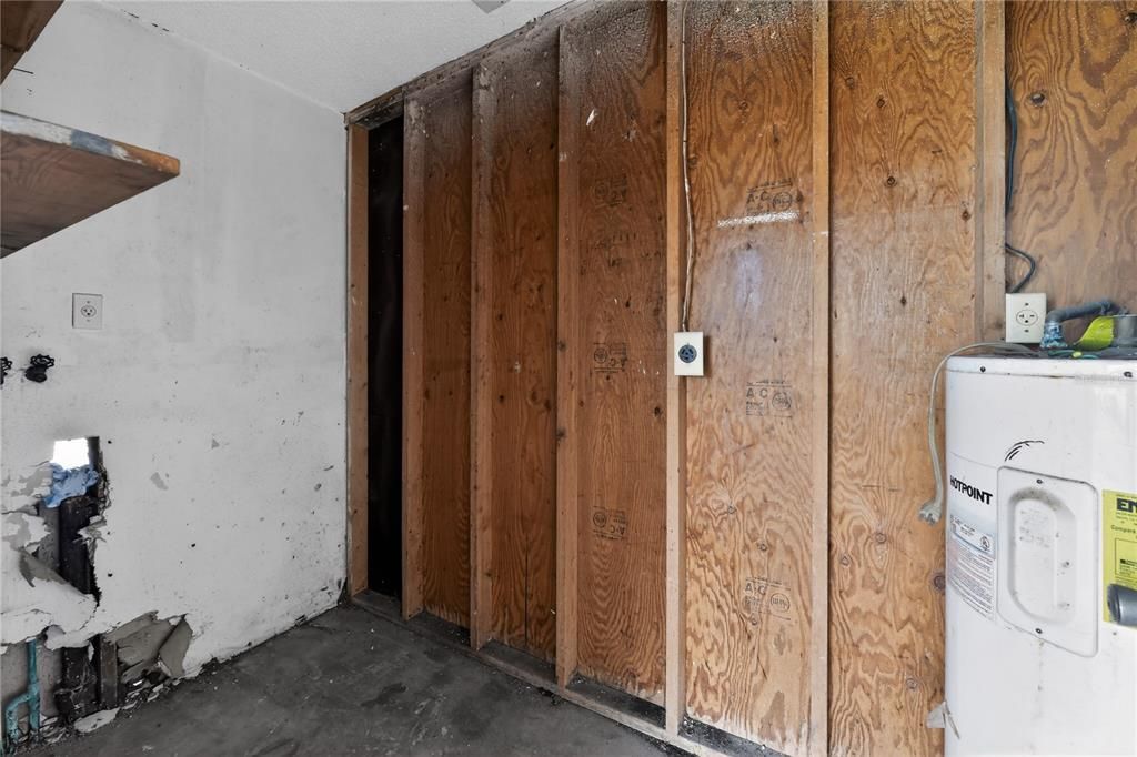 На продажу: $255,000 (4 спален, 2 ванн, 1540 Квадратных фут)