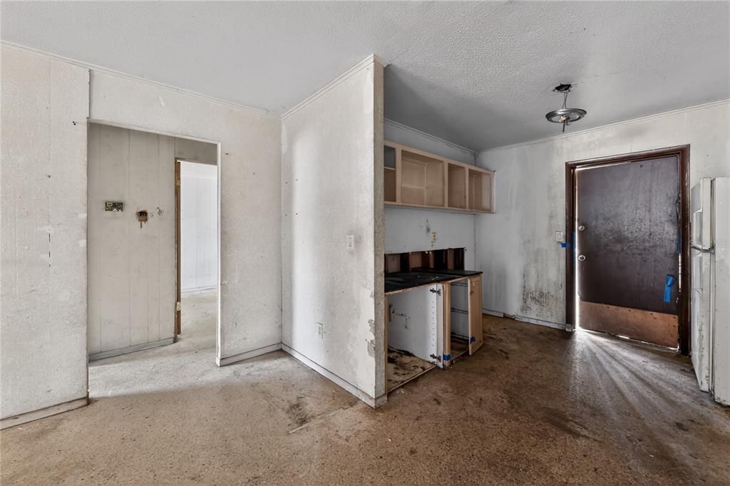 На продажу: $255,000 (4 спален, 2 ванн, 1540 Квадратных фут)