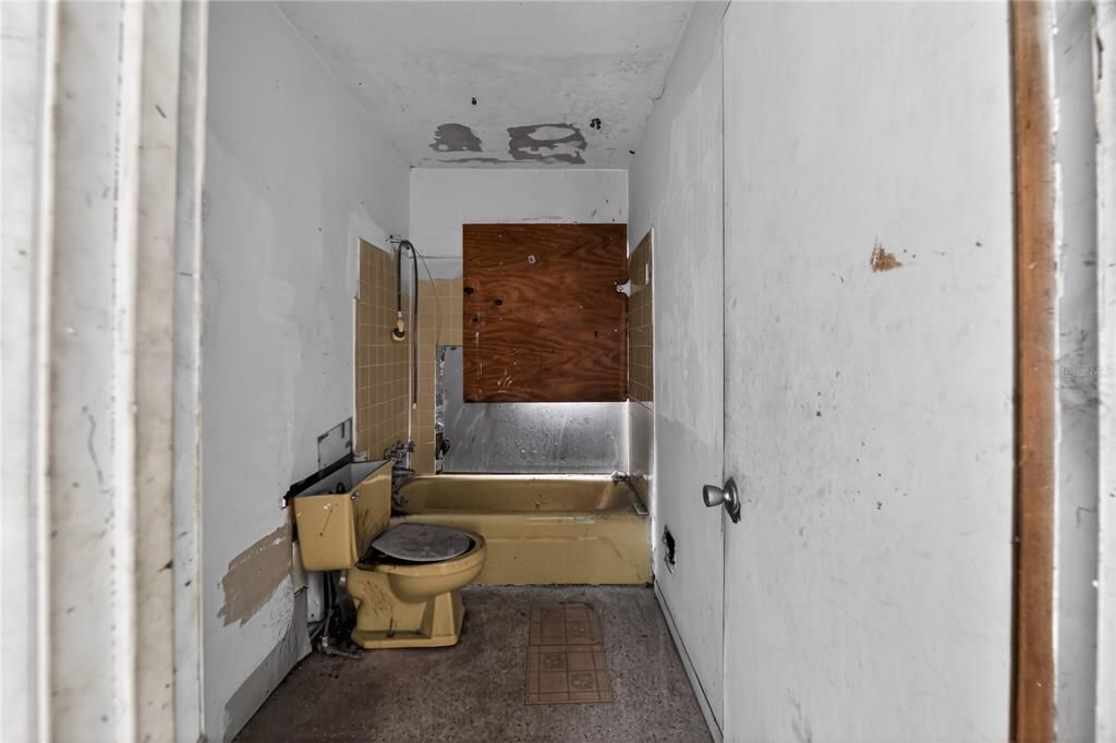 На продажу: $255,000 (4 спален, 2 ванн, 1540 Квадратных фут)