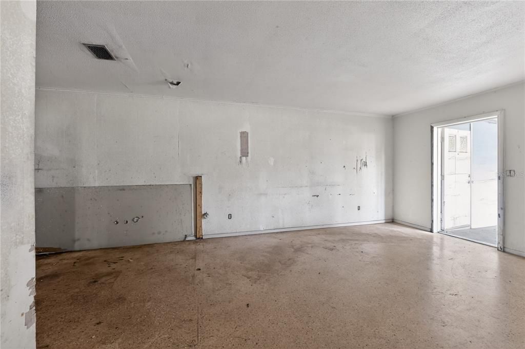 На продажу: $255,000 (4 спален, 2 ванн, 1540 Квадратных фут)