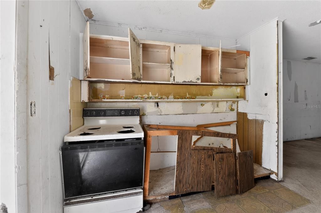 На продажу: $255,000 (4 спален, 2 ванн, 1540 Квадратных фут)