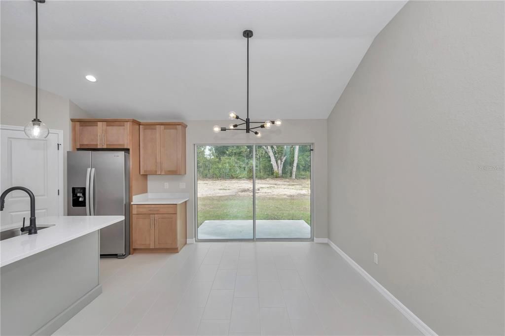 En Venta: $289,900 (3 camas, 2 baños, 1387 Pies cuadrados)