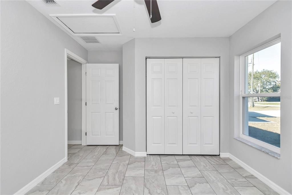 En Venta: $289,900 (3 camas, 2 baños, 1387 Pies cuadrados)