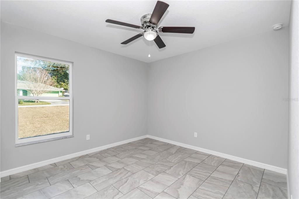 En Venta: $289,900 (3 camas, 2 baños, 1387 Pies cuadrados)