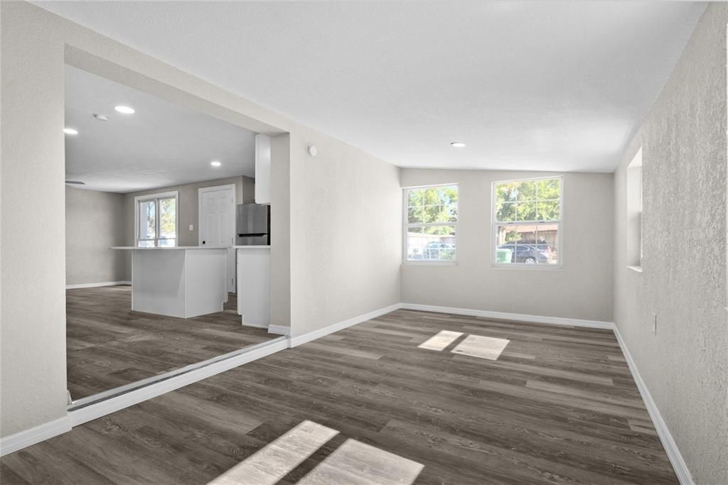 For Sale: $270,000 (3 beds, 1 baths, 1204 Square Feet)