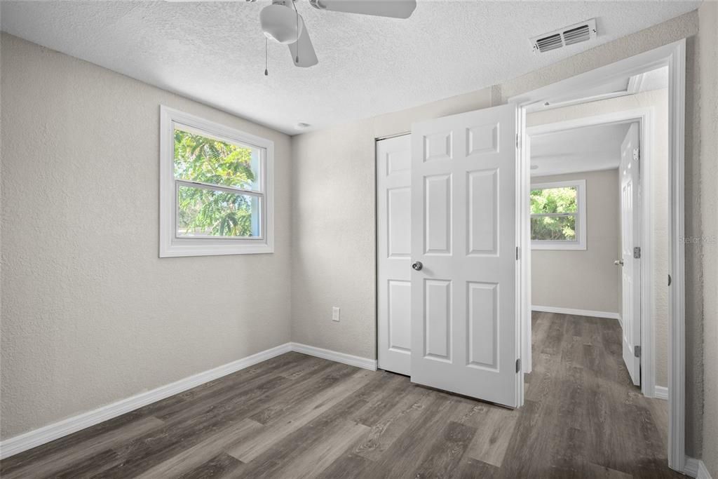 For Sale: $270,000 (3 beds, 1 baths, 1204 Square Feet)