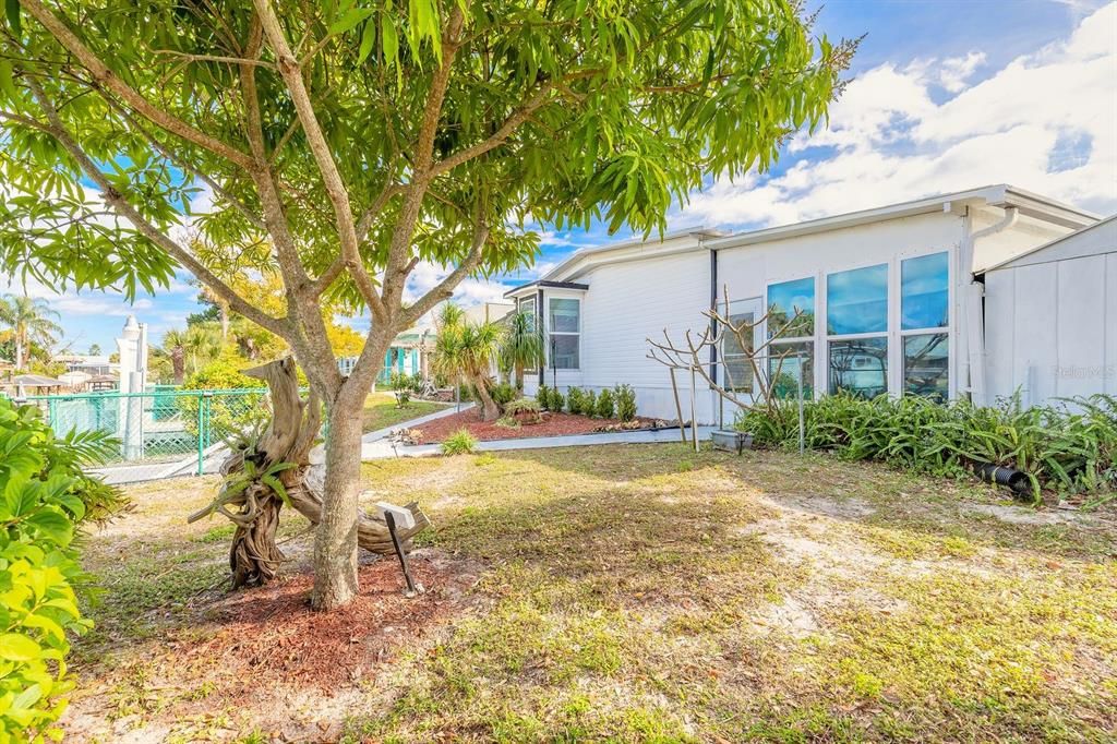 For Sale: $475,000 (3 beds, 2 baths, 1776 Square Feet)