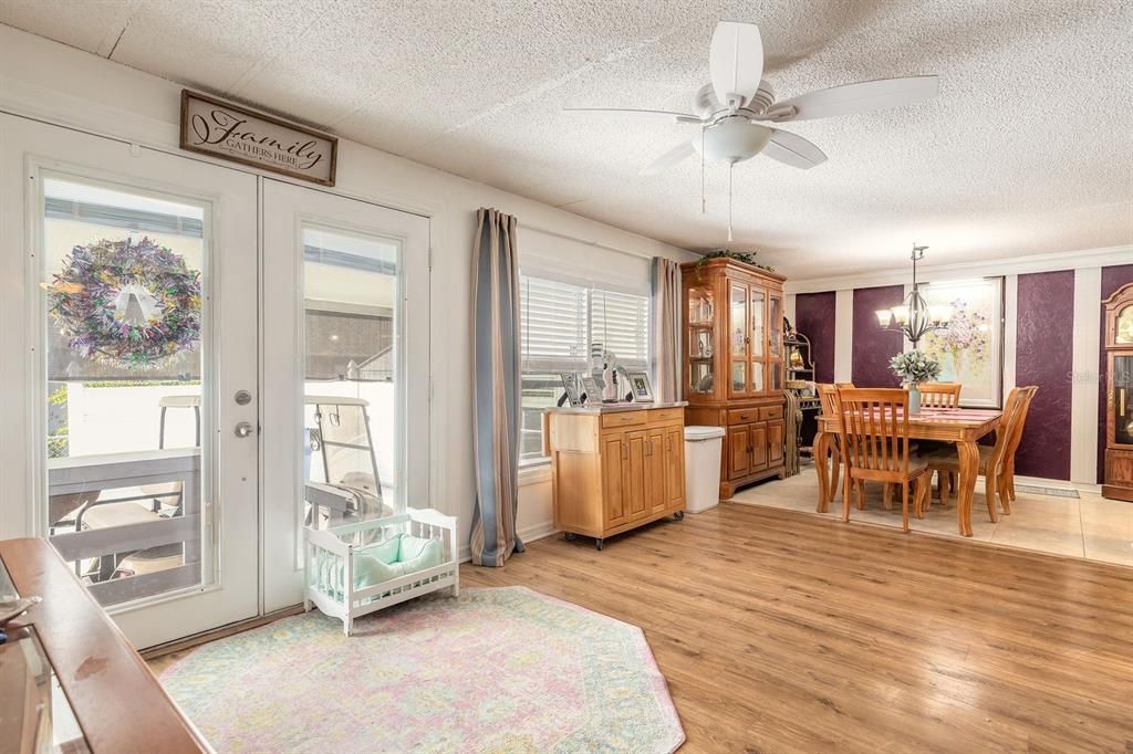 For Sale: $475,000 (3 beds, 2 baths, 1776 Square Feet)