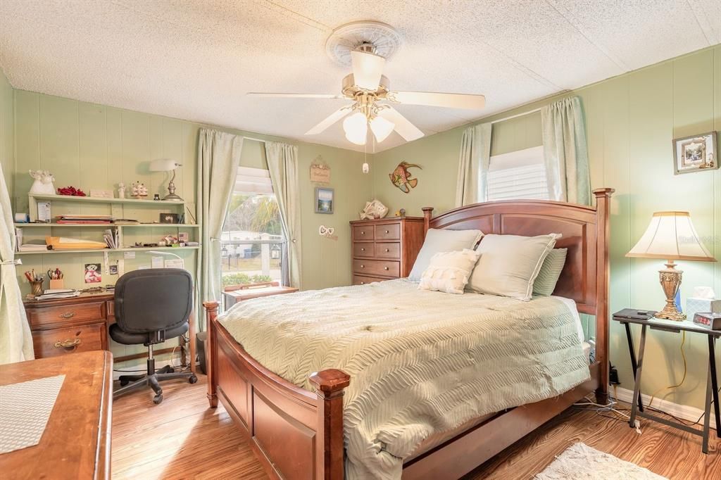 For Sale: $475,000 (3 beds, 2 baths, 1776 Square Feet)