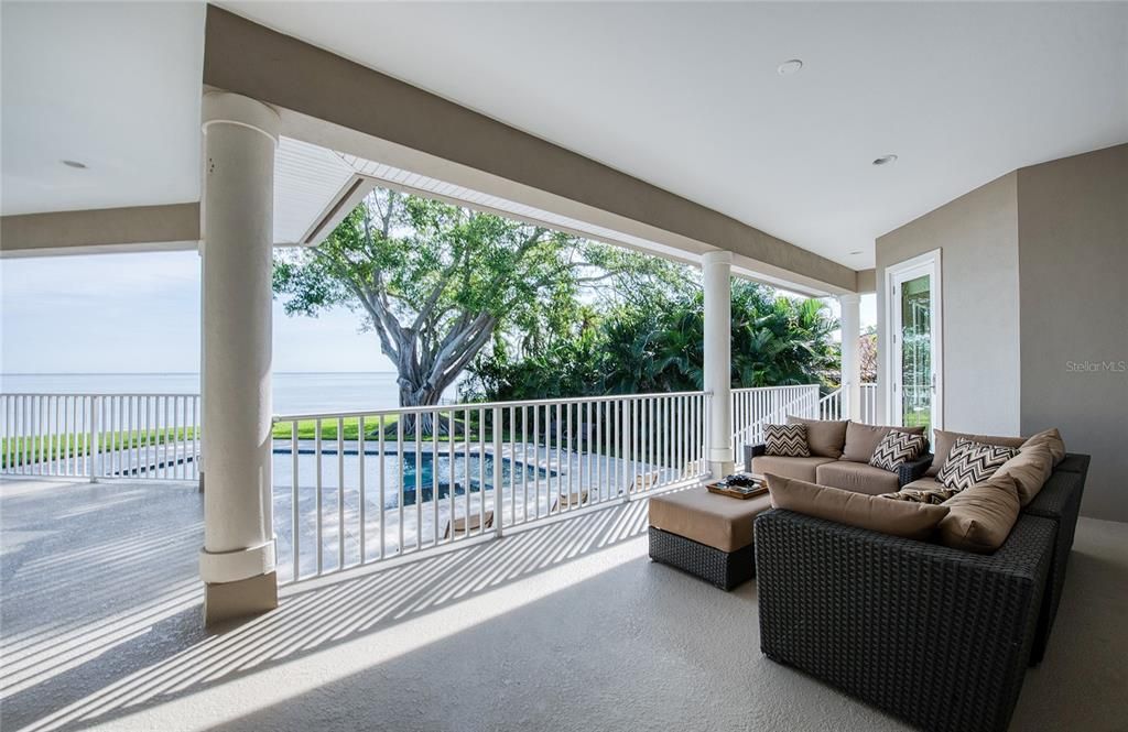 待售: $3,250,000 (5 贝兹, 4 浴室, 4367 平方英尺)