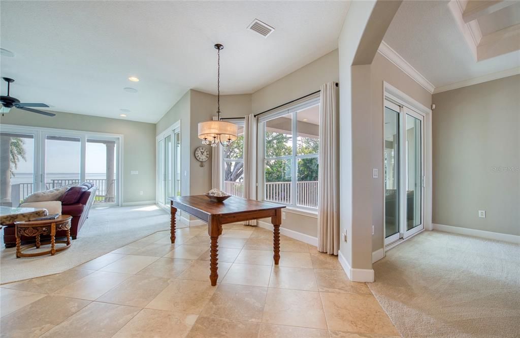 待售: $3,250,000 (5 贝兹, 4 浴室, 4367 平方英尺)