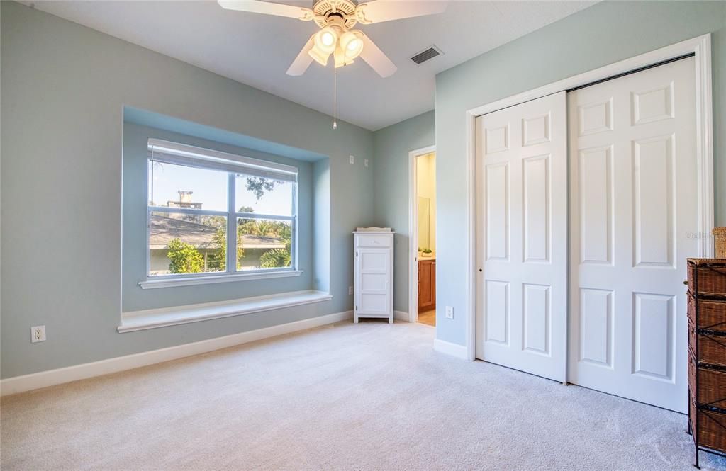 待售: $3,250,000 (5 贝兹, 4 浴室, 4367 平方英尺)