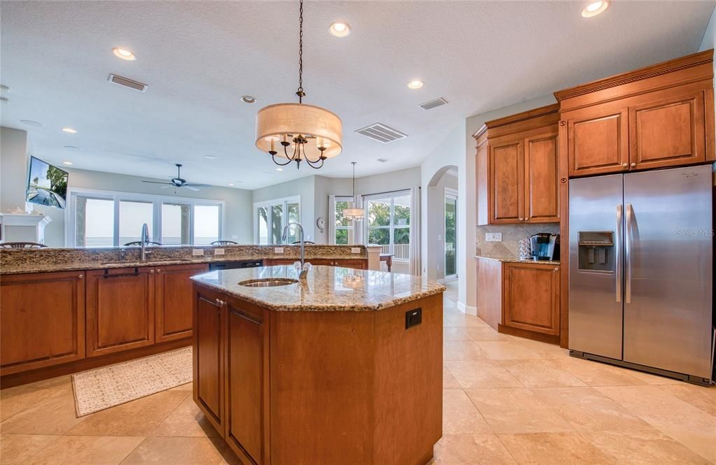 待售: $3,250,000 (5 贝兹, 4 浴室, 4367 平方英尺)