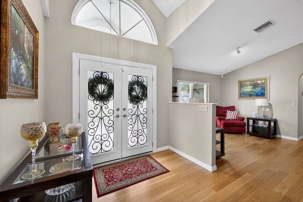 待售: $585,000 (3 贝兹, 2 浴室, 2028 平方英尺)