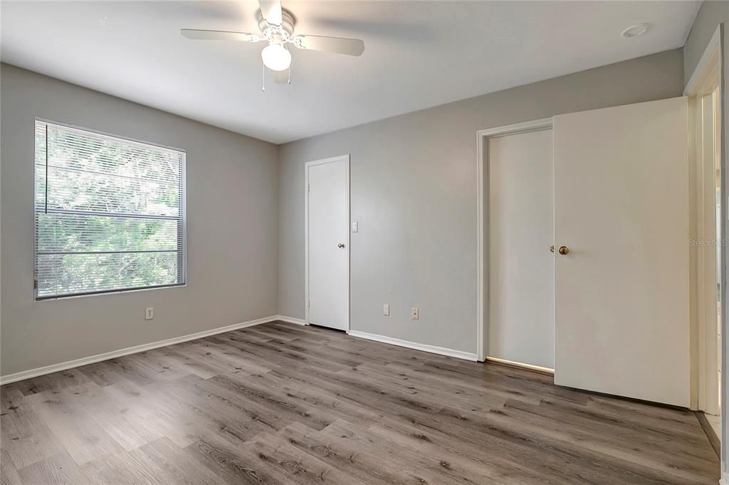 待售: $139,900 (2 贝兹, 2 浴室, 890 平方英尺)