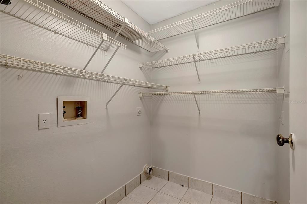 待售: $139,900 (2 贝兹, 2 浴室, 890 平方英尺)