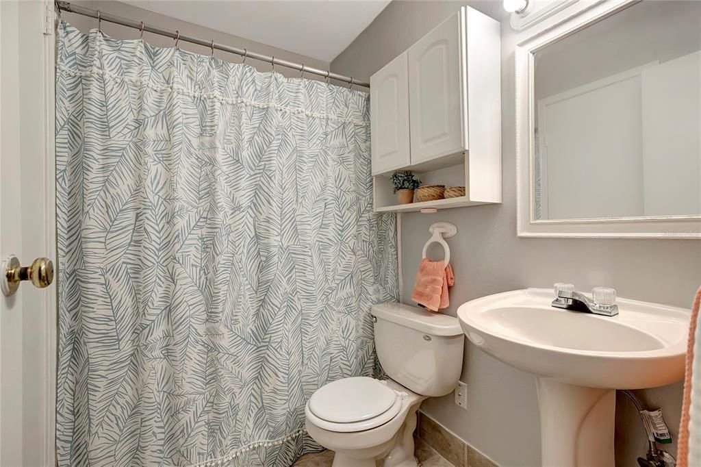 待售: $139,900 (2 贝兹, 2 浴室, 890 平方英尺)